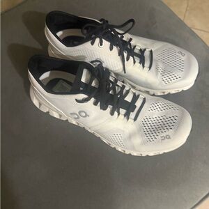On Running Men's Black and White Athletic Shoes